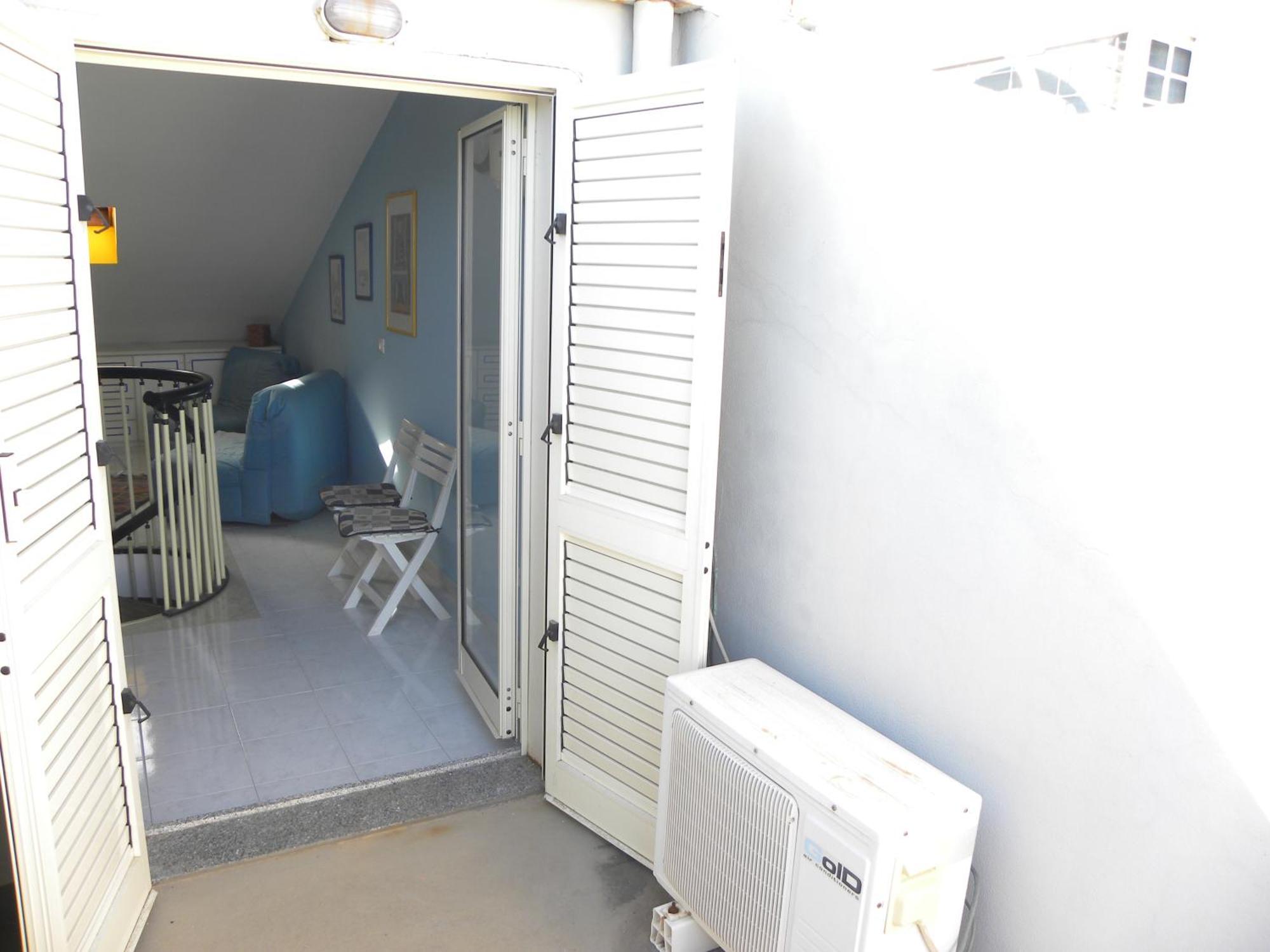 Mirone Apartment Fronte Mare Beachfront House Roccalumera Exterior photo